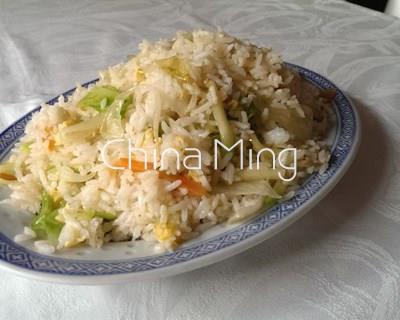 Arroz frito con verduras - Imagen 1