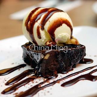 Brownie con helado - Imagen 1
