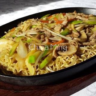 Espaguetis a la plancha con carne o gambas - Imagen 1