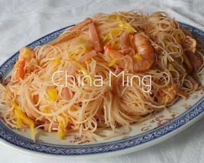 Fideos de arroz con salsa agridulce - Imagen 1
