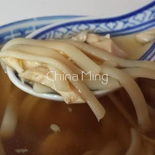 Sopa de tallarines con pollo - Imagen 2