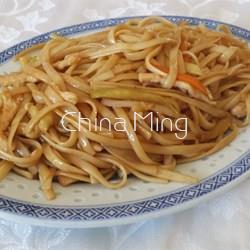 Tallarines con pollo - Imagen 1