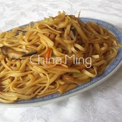 Tallarines con verduras - Imagen 1