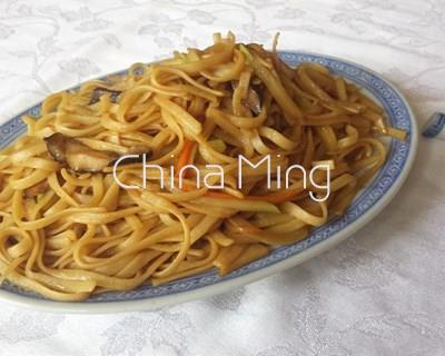 Tallarines con verduras - Imagen 1